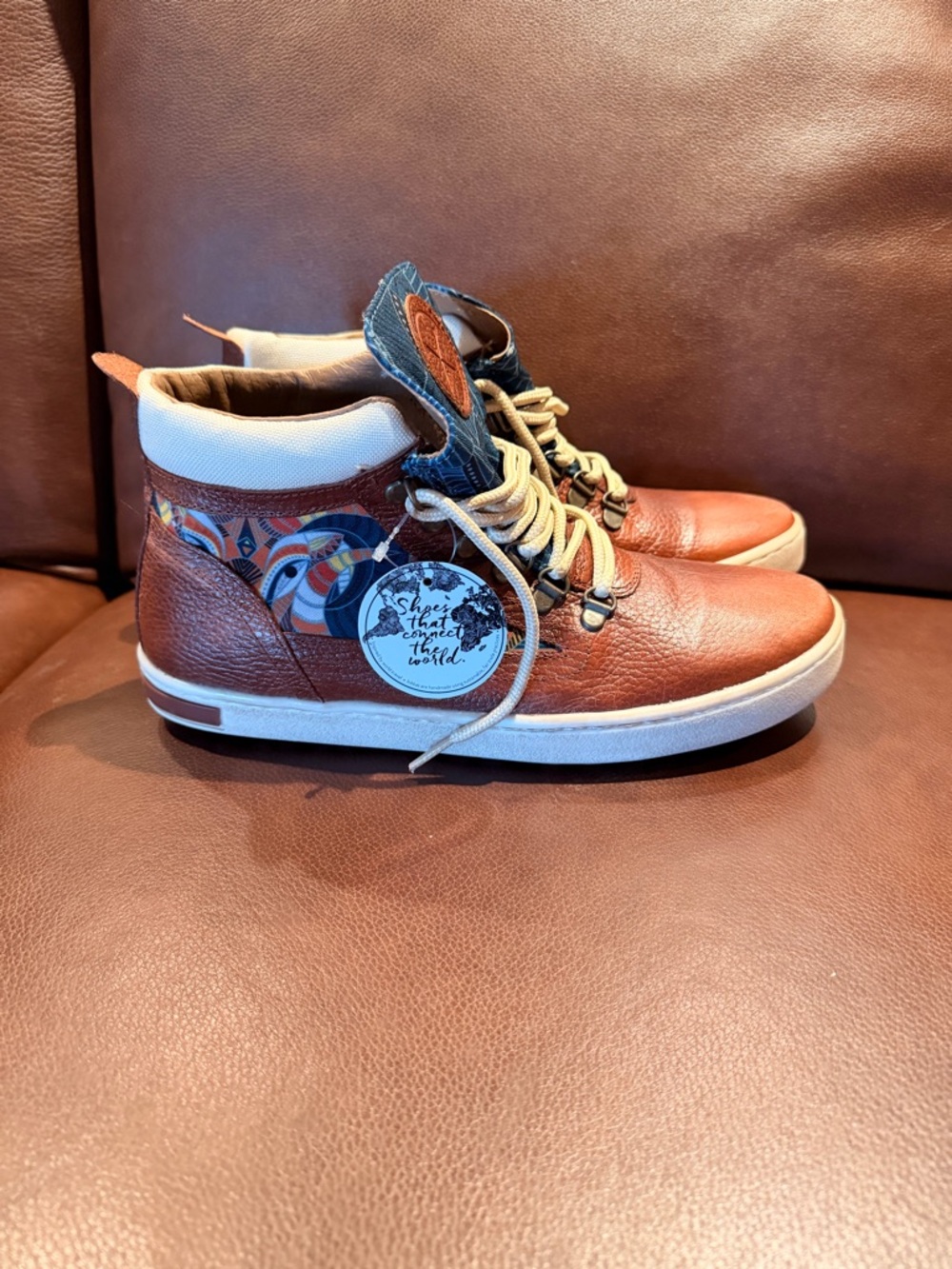 Inkkas high top leather sneakers NWT 10 Women’s , 8 Men’s and 41 EUR